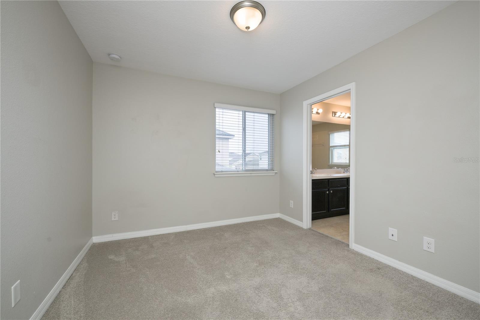 Image 21 of 48 For 5331 Creekside Park Avenue