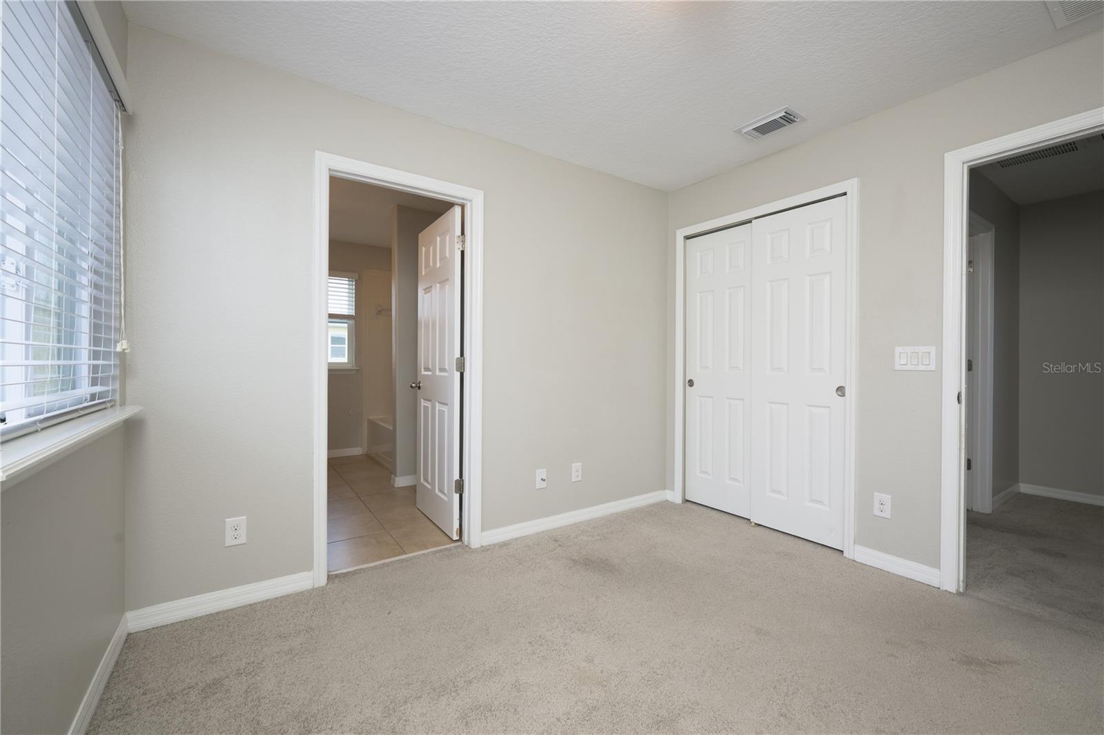 Image 22 of 48 For 5331 Creekside Park Avenue