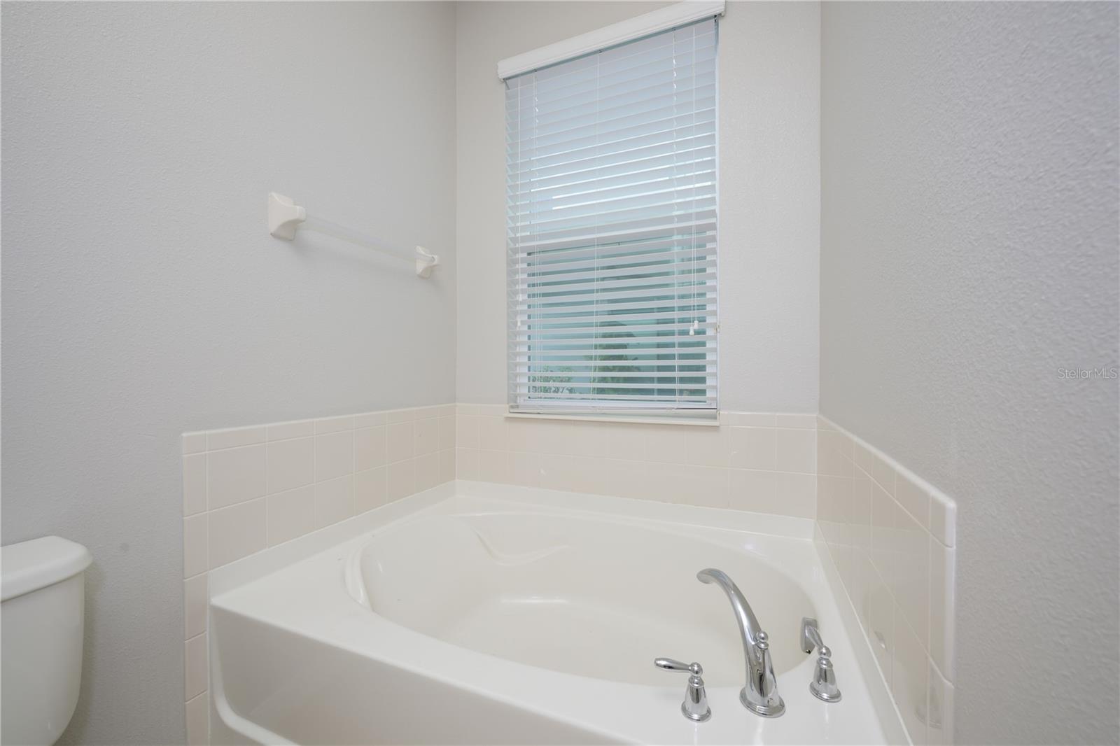 Image 35 of 48 For 5331 Creekside Park Avenue