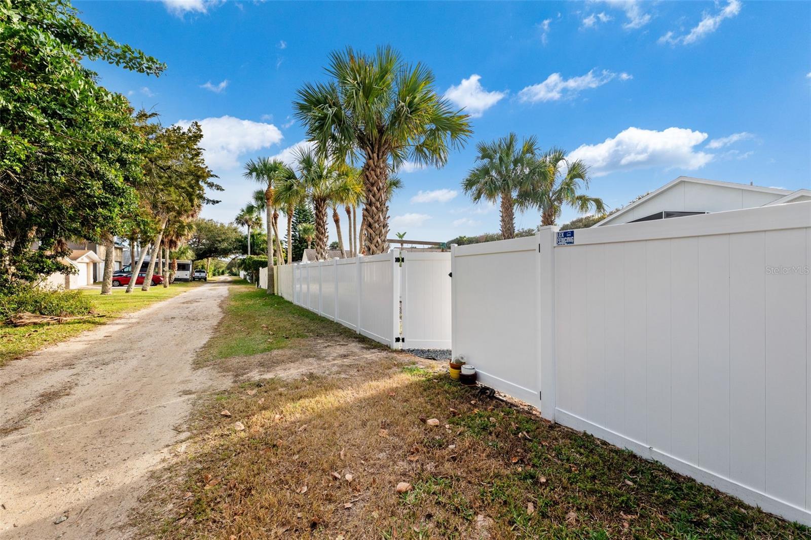 Image 35 of 36 For 1009 Flagler Avenue