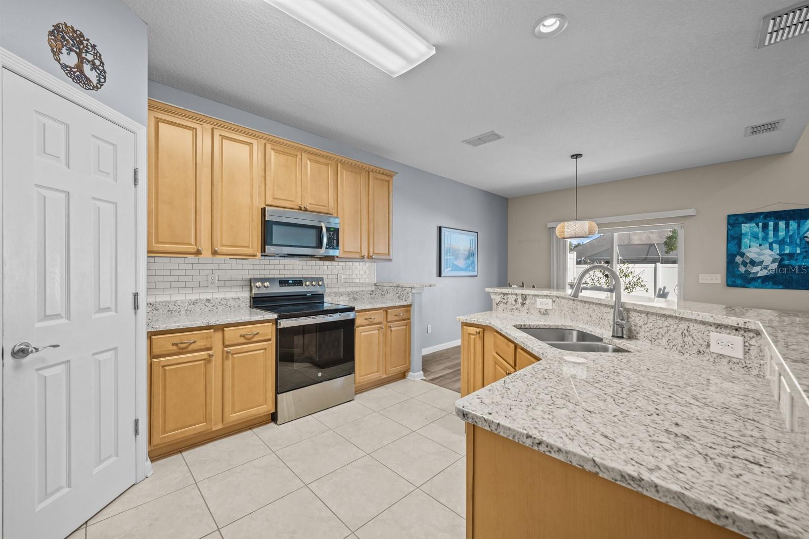 Image 13 of 98 For 466 Wooded Crossing Circle