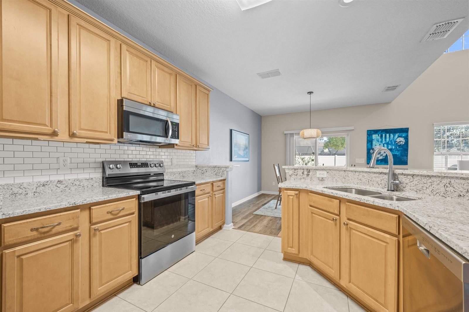 Image 15 of 98 For 466 Wooded Crossing Circle