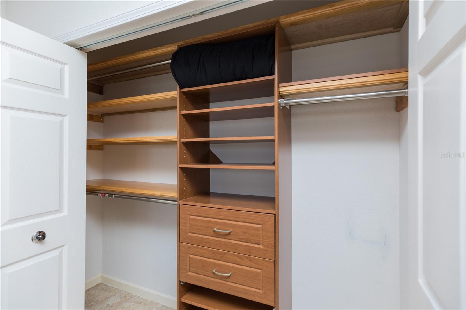 Image 30 of 54 For 80 Surfview Drive 103