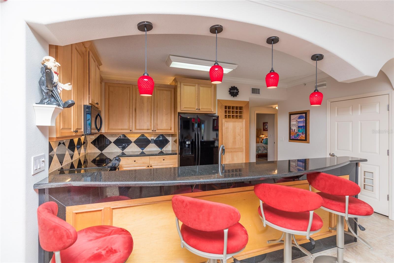 Image 5 of 54 For 80 Surfview Drive 103