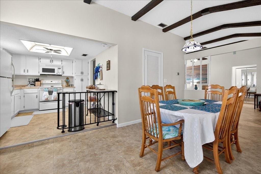 Image 12 of 36 For 5 Clark Lane