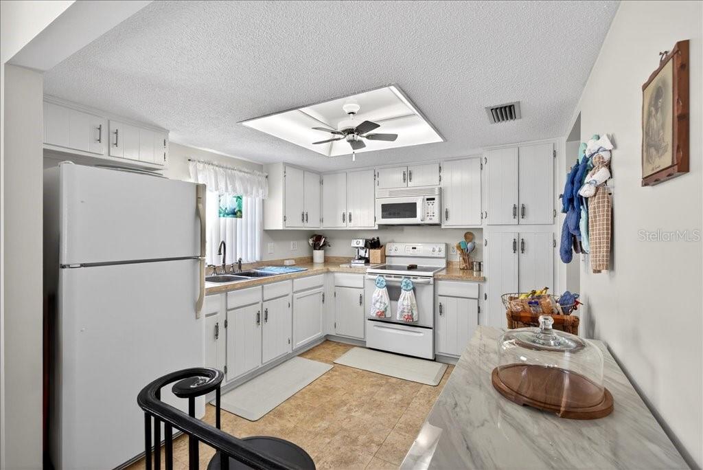 Image 13 of 36 For 5 Clark Lane