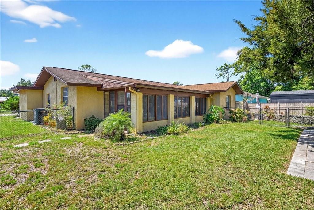 Image 22 of 36 For 5 Clark Lane