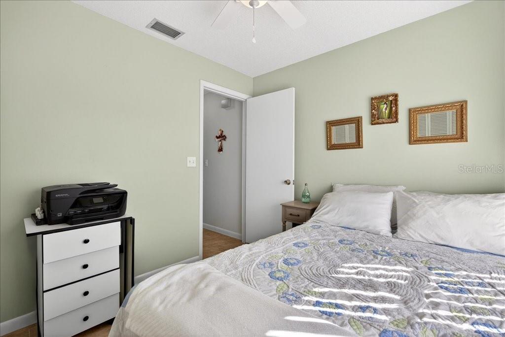 Image 27 of 36 For 5 Clark Lane