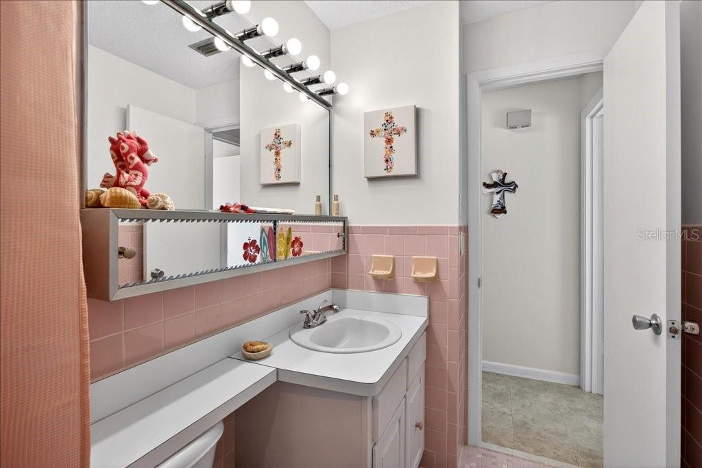 Image 30 of 36 For 5 Clark Lane