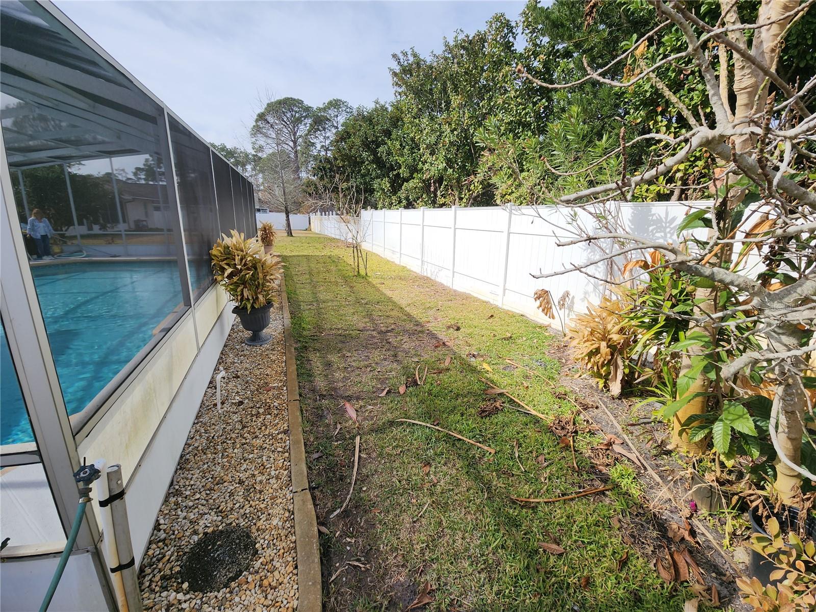 Image 29 of 46 For 62 Fort Caroline Lane