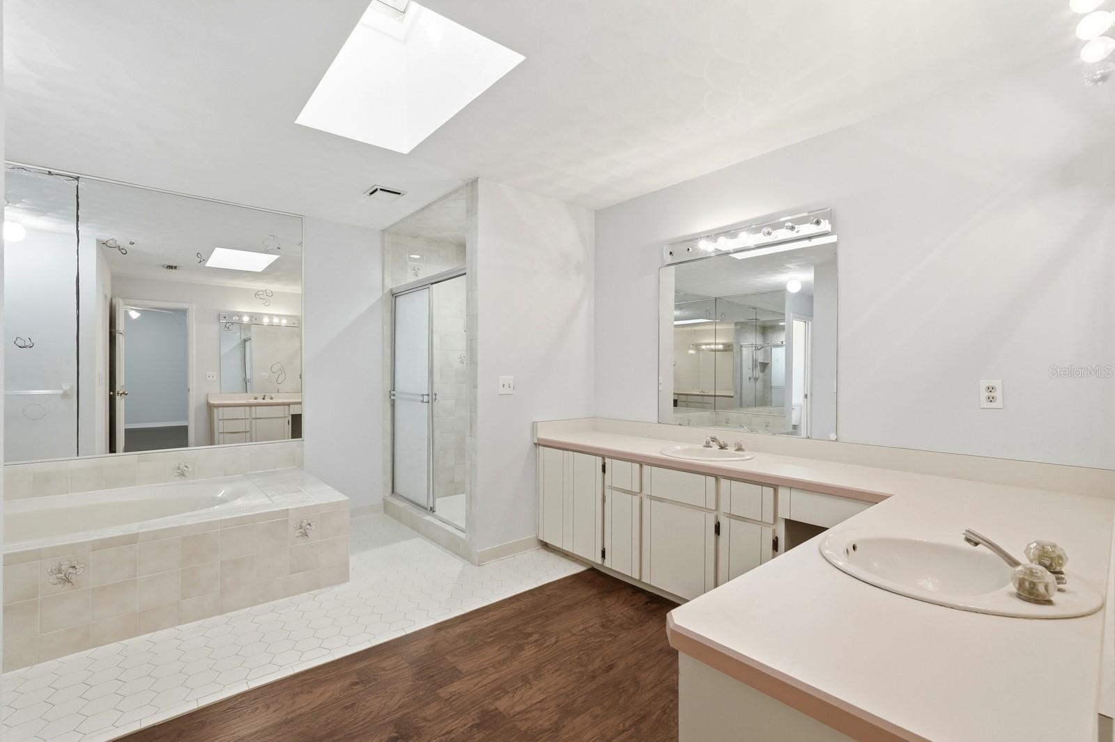 Image 24 of 51 For 404 Old Haw Creek Road