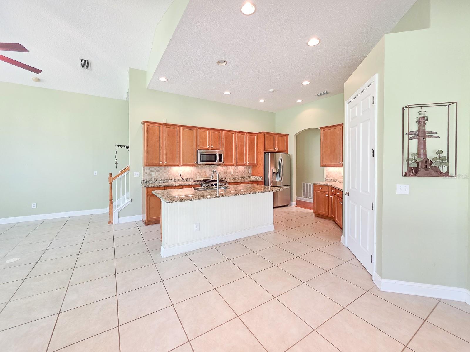 Image 22 of 75 For 1329 Kinsington Court