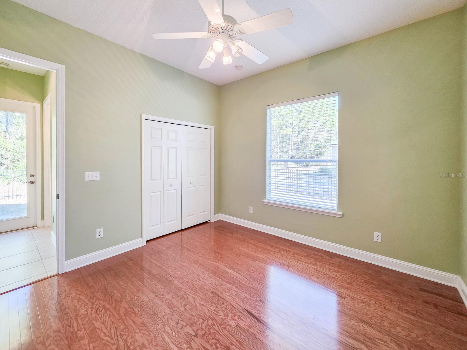 Image 42 of 75 For 1329 Kinsington Court