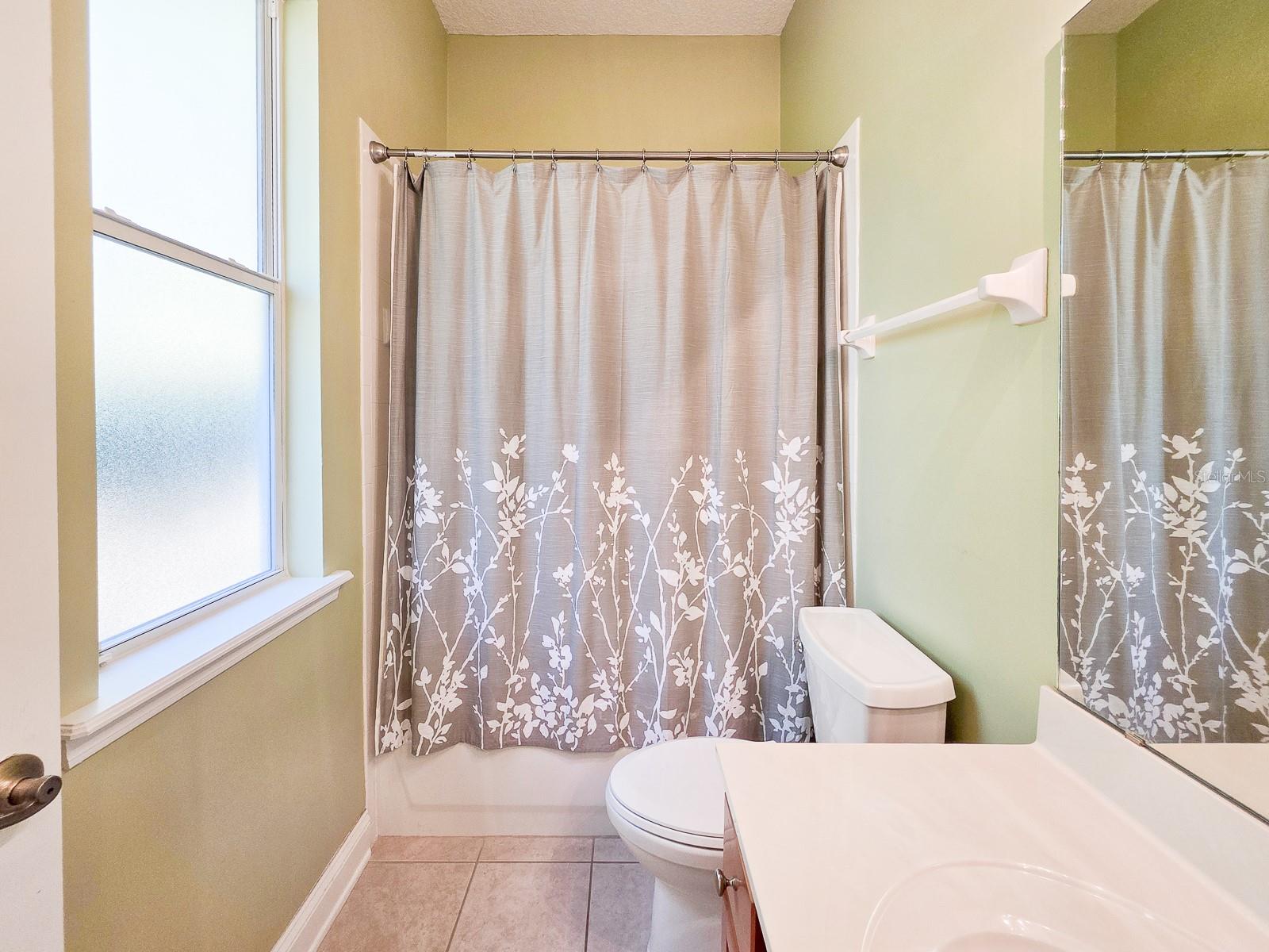 Image 45 of 75 For 1329 Kinsington Court