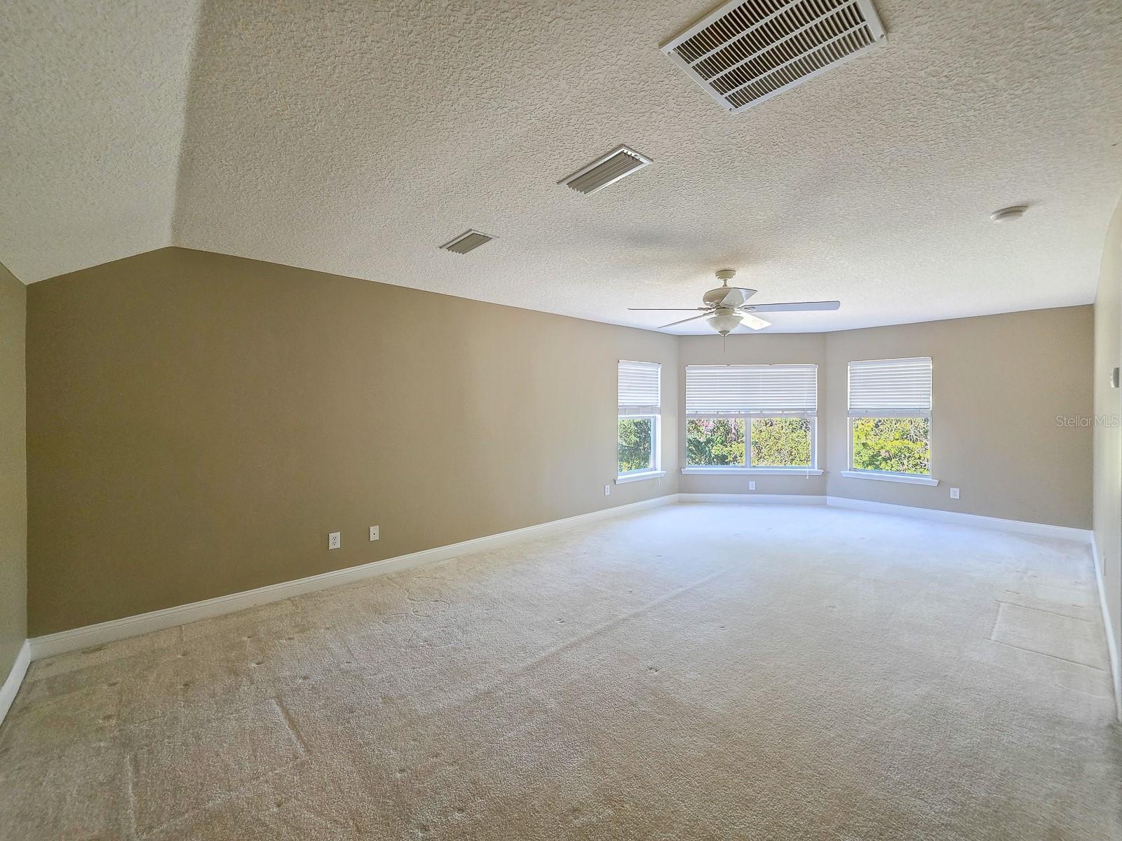 Image 50 of 75 For 1329 Kinsington Court