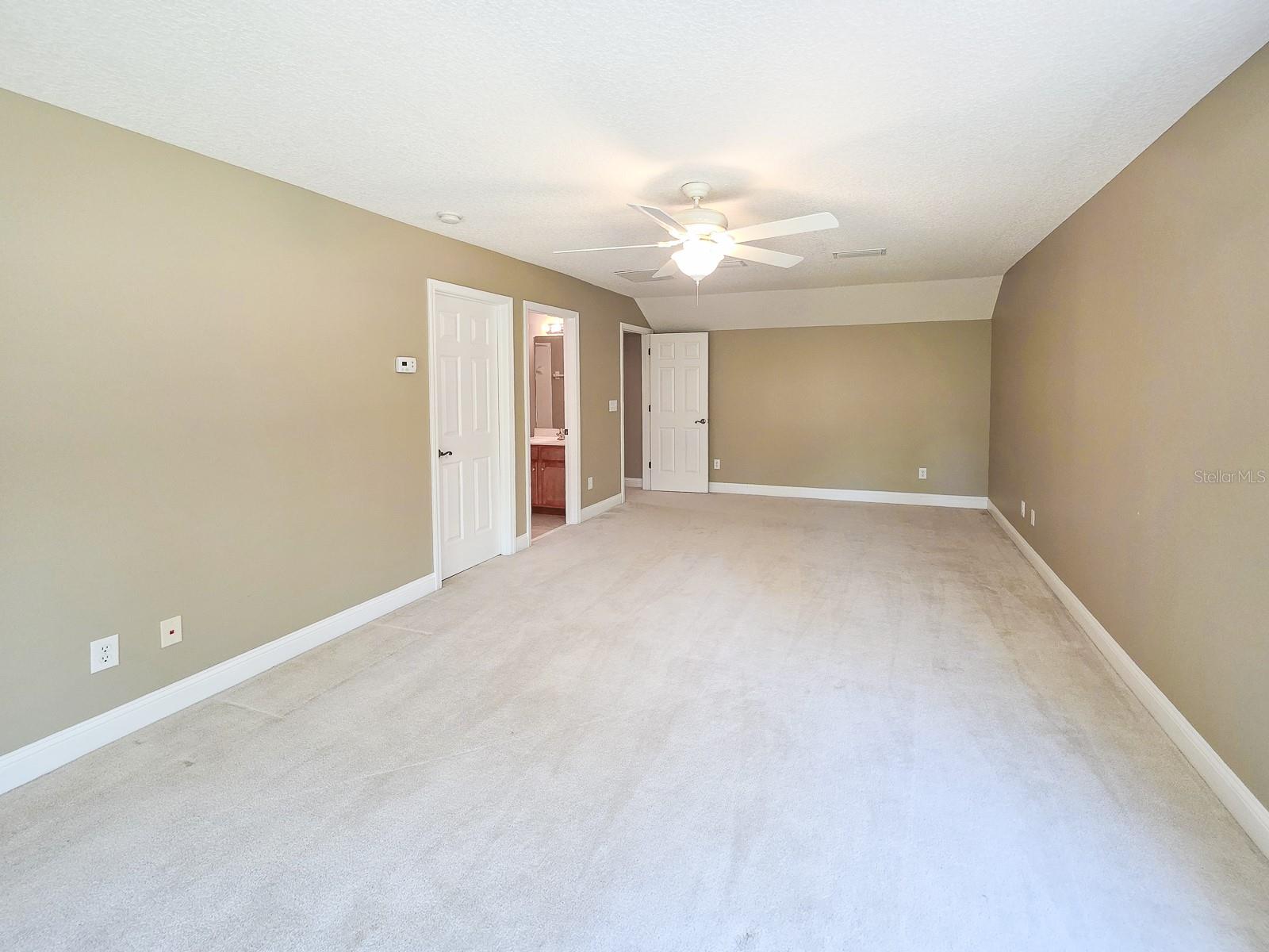 Image 54 of 75 For 1329 Kinsington Court