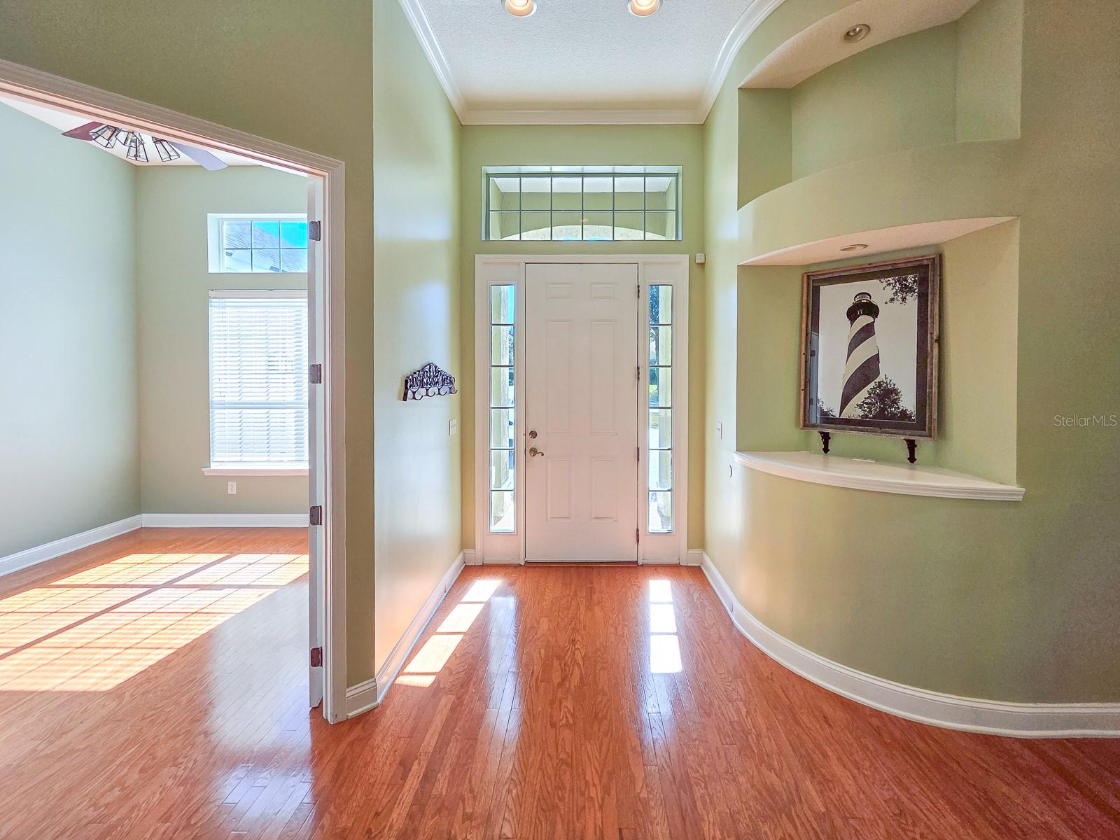 Image 6 of 75 For 1329 Kinsington Court