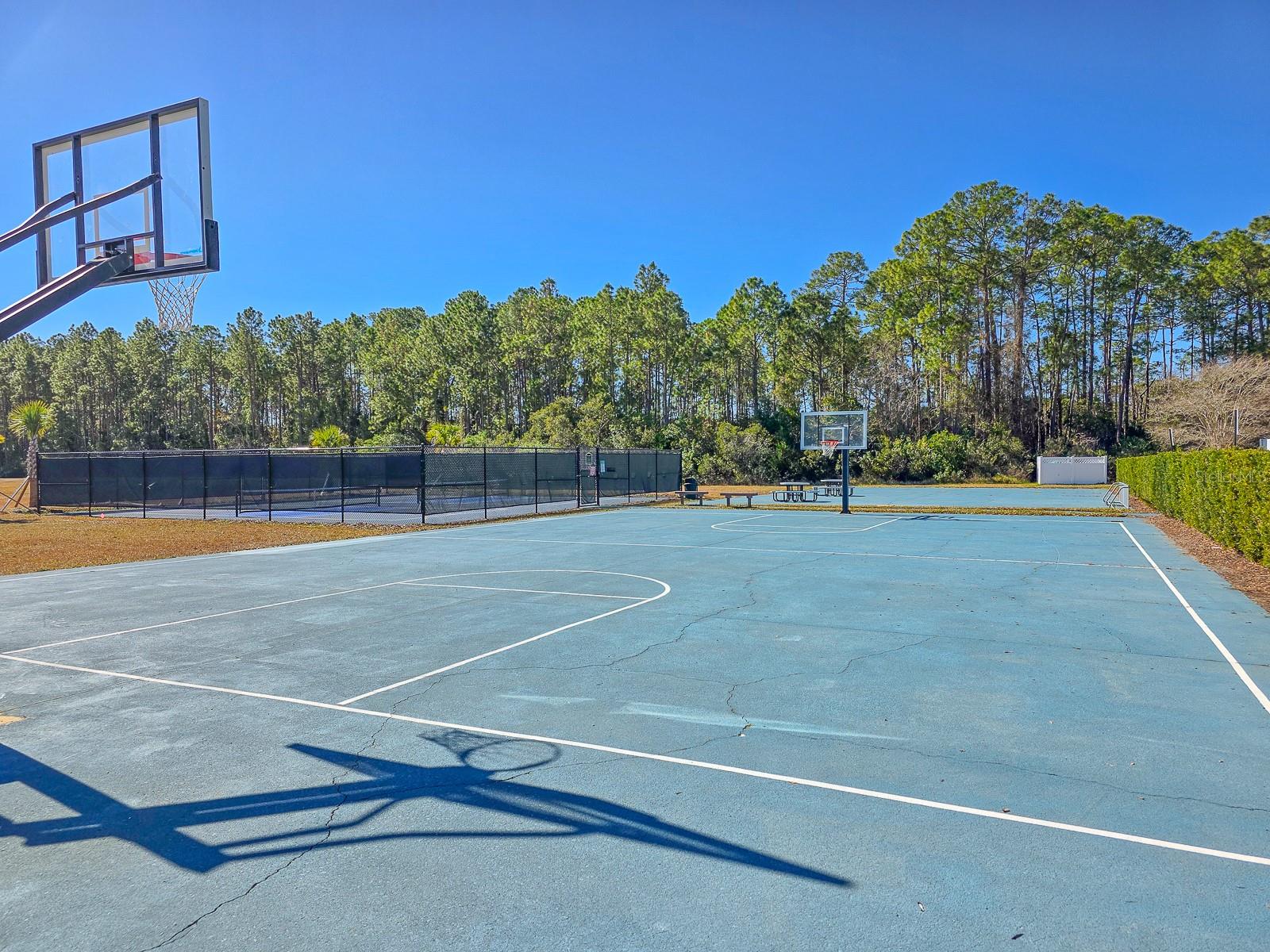 Image 71 of 75 For 1329 Kinsington Court