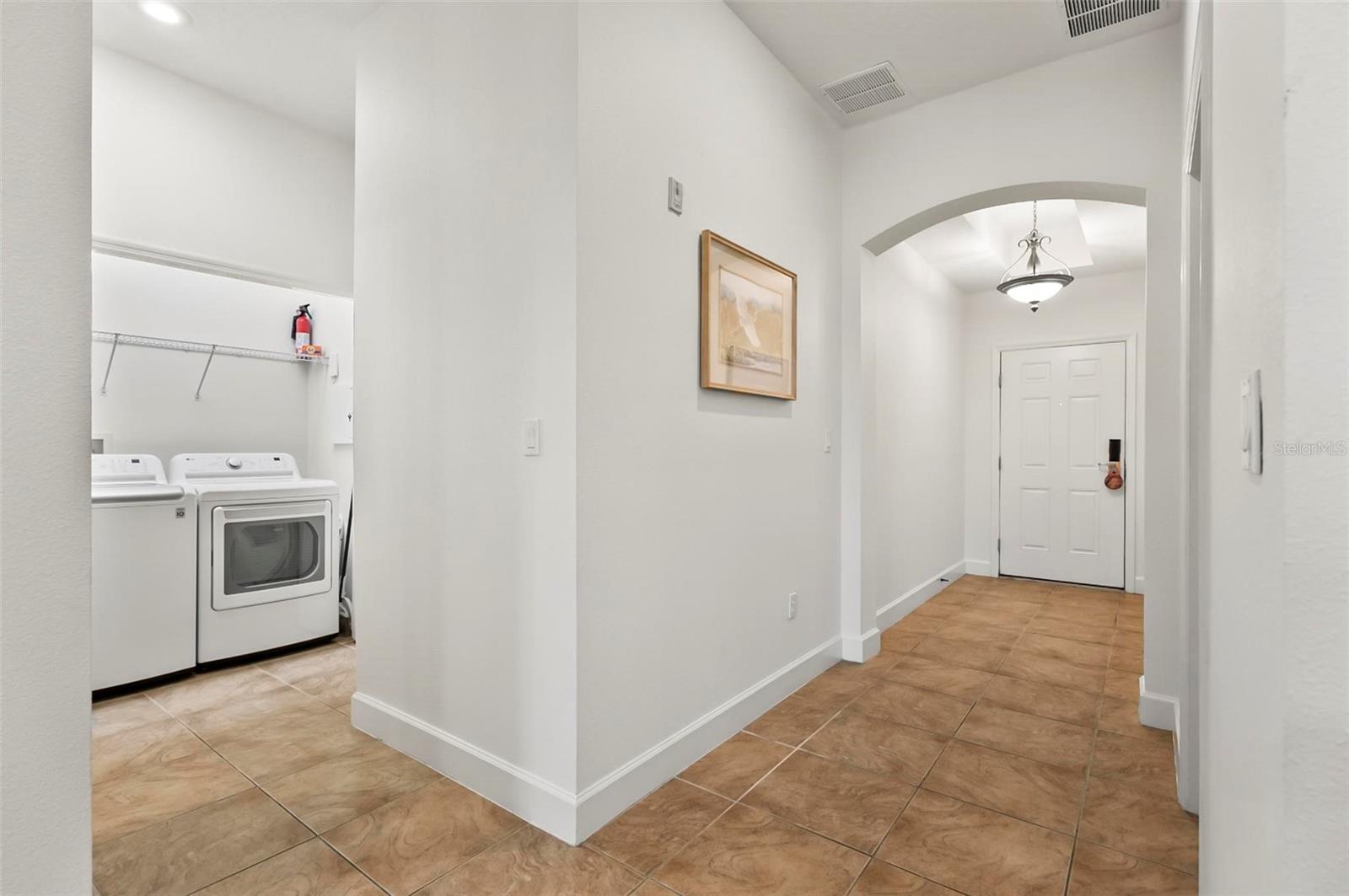 Image 34 of 92 For 200 Cinnamon Beach Way 122