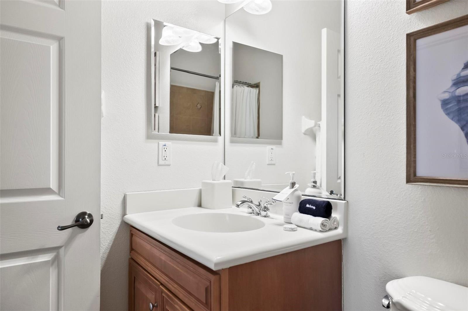 Image 43 of 92 For 200 Cinnamon Beach Way 122