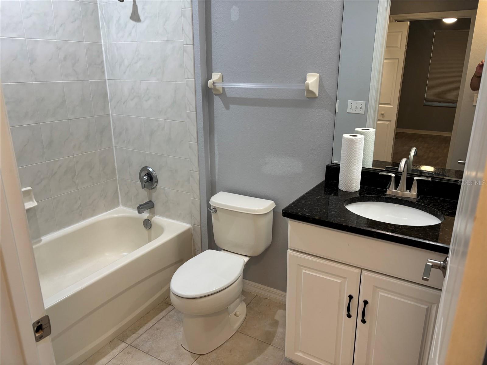 Image 26 of 81 For 100 Canopy Walk Lane 112