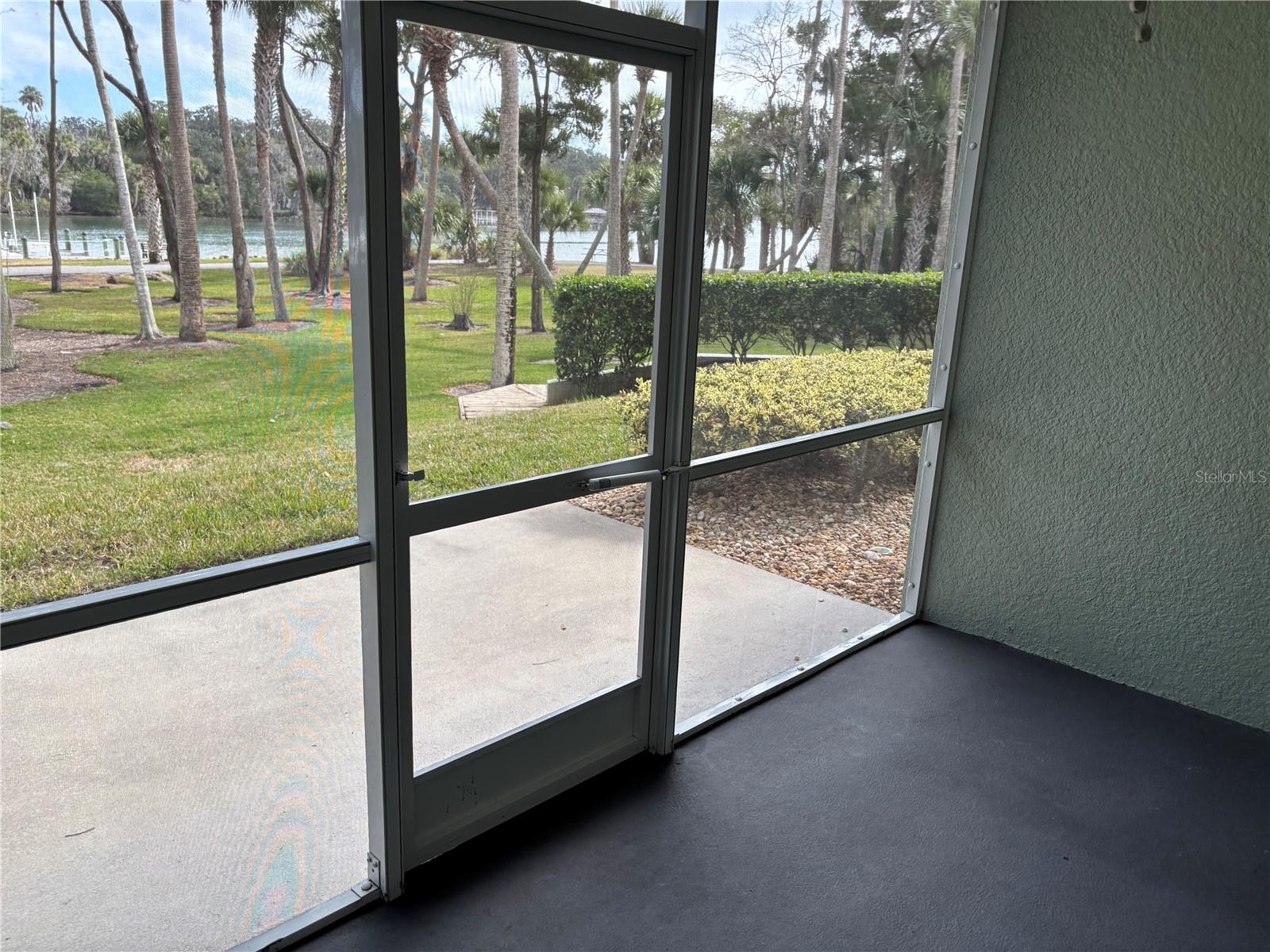 Image 34 of 81 For 100 Canopy Walk Lane 112