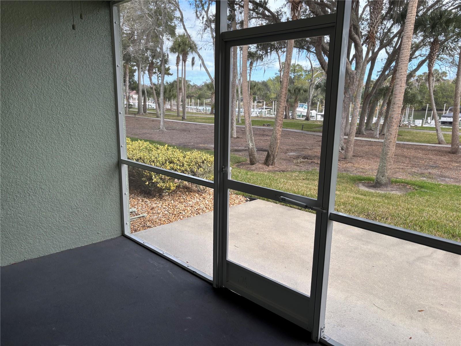 Image 35 of 81 For 100 Canopy Walk Lane 112