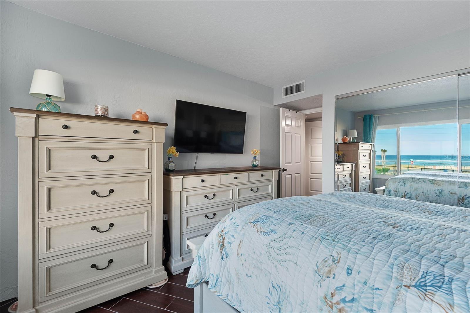 Image 22 of 65 For 3600 Ocean Shore Boulevard 213