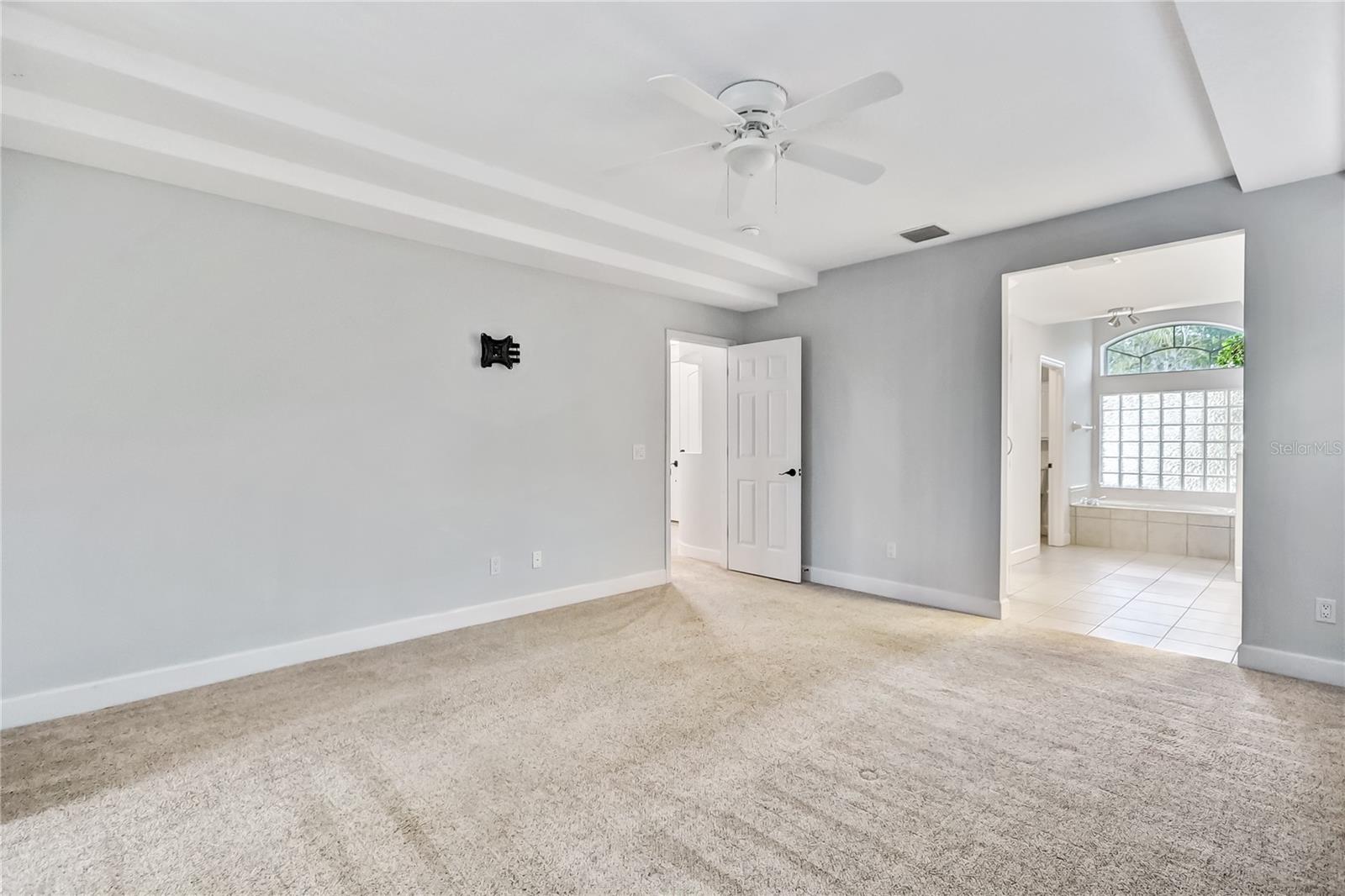 Image 16 of 53 For 16 Edgar Lane