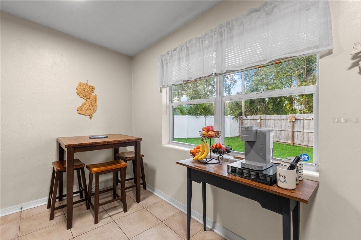 Image 12 of 38 For 450 Card Avenue