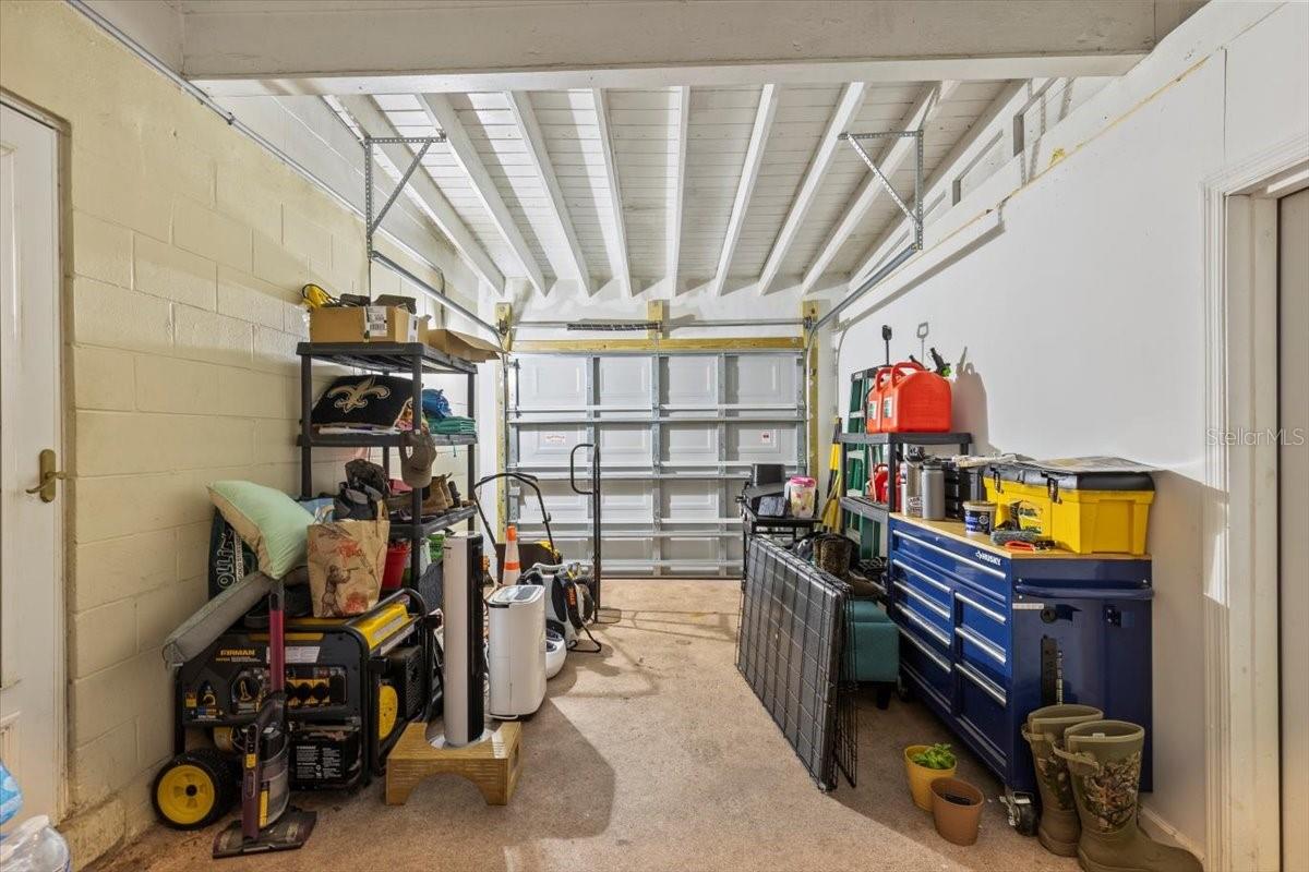 Image 27 of 38 For 450 Card Avenue