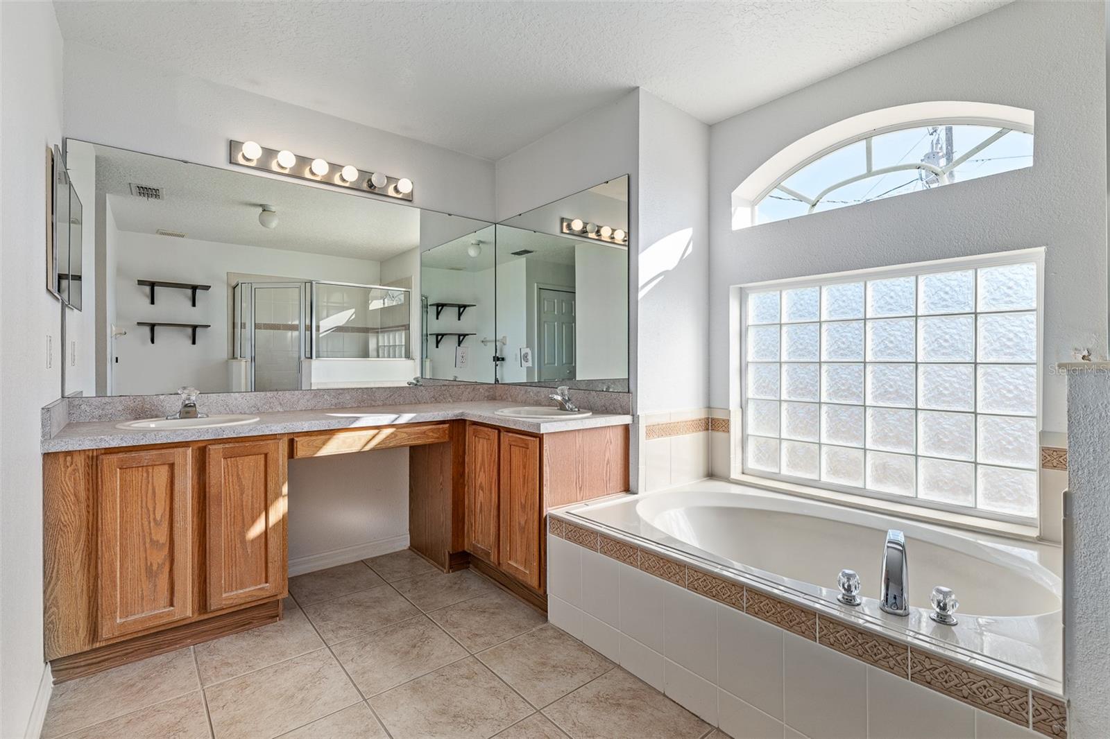 Image 28 of 45 For 33 Seamanship Trail