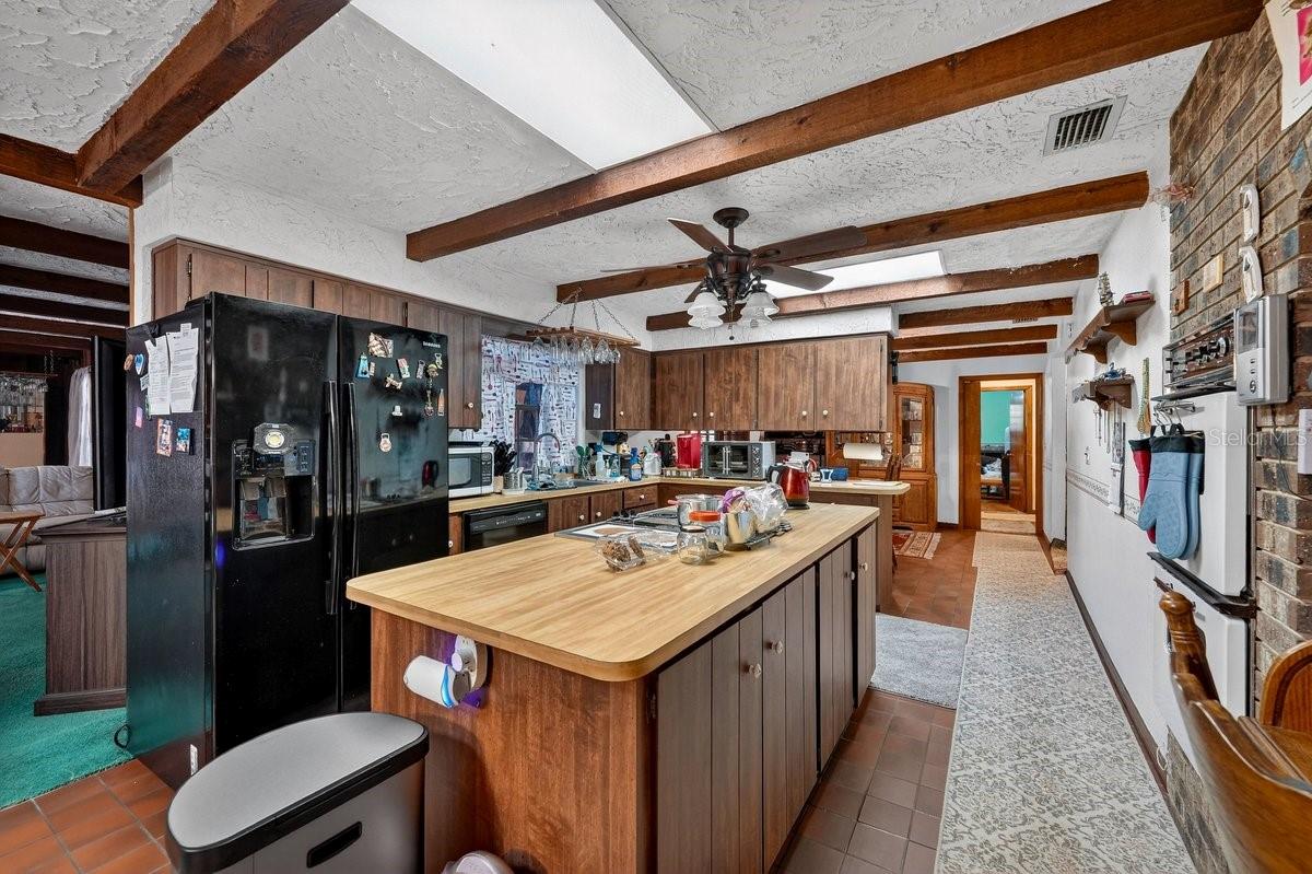 Image 10 of 44 For 279 Riverbend Road