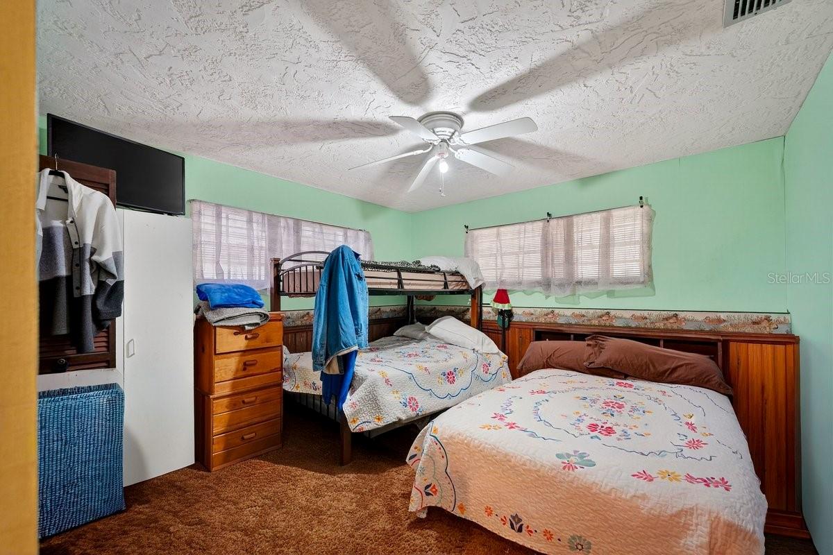 Image 22 of 44 For 279 Riverbend Road