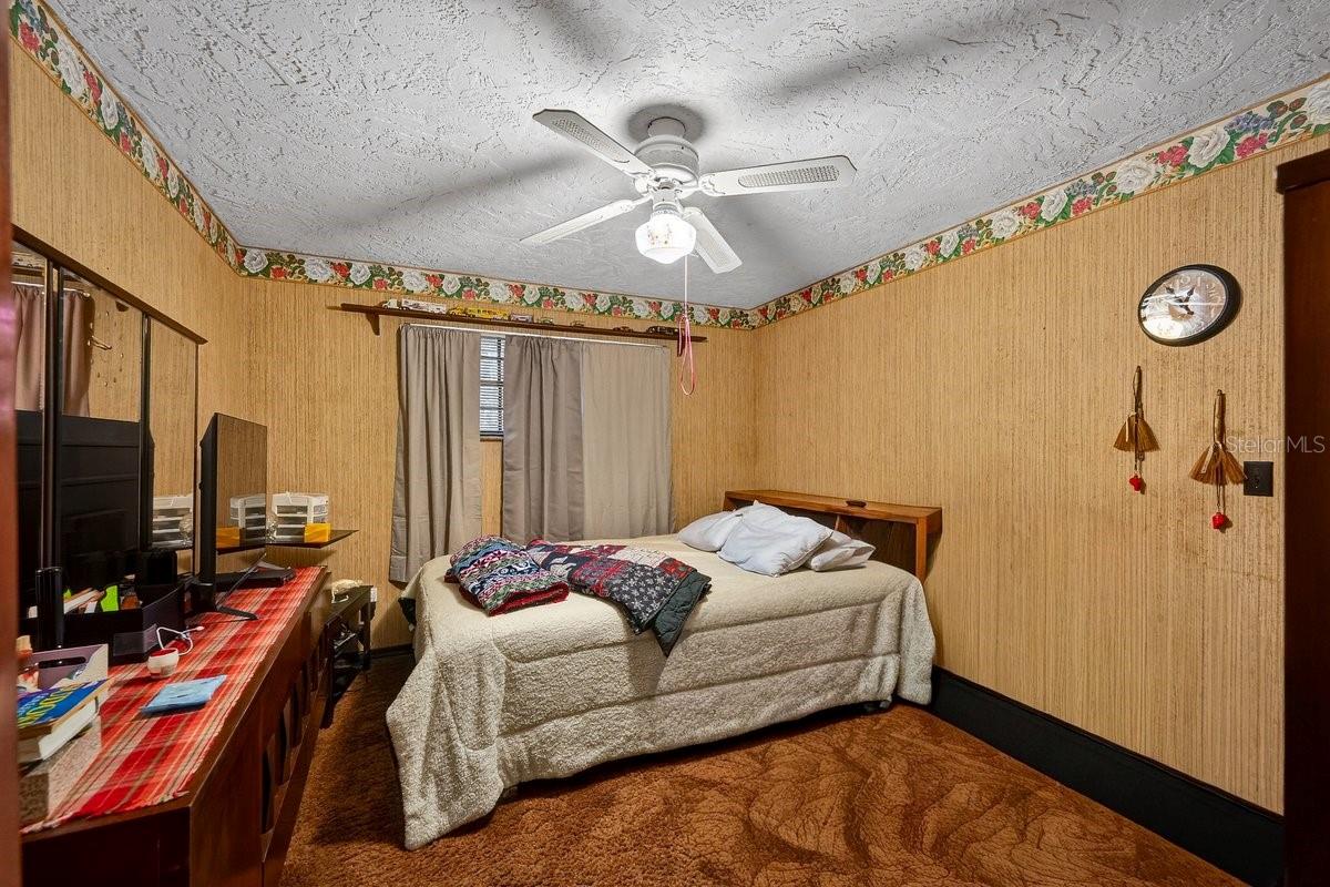 Image 24 of 44 For 279 Riverbend Road