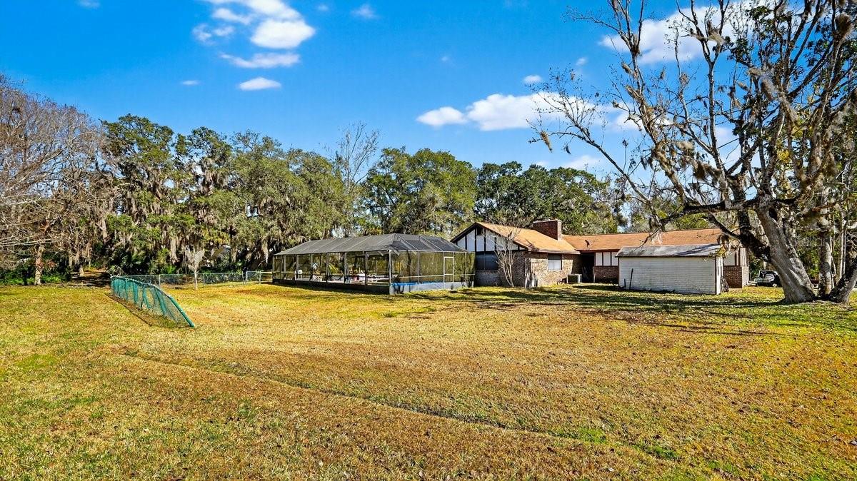 Image 28 of 44 For 279 Riverbend Road