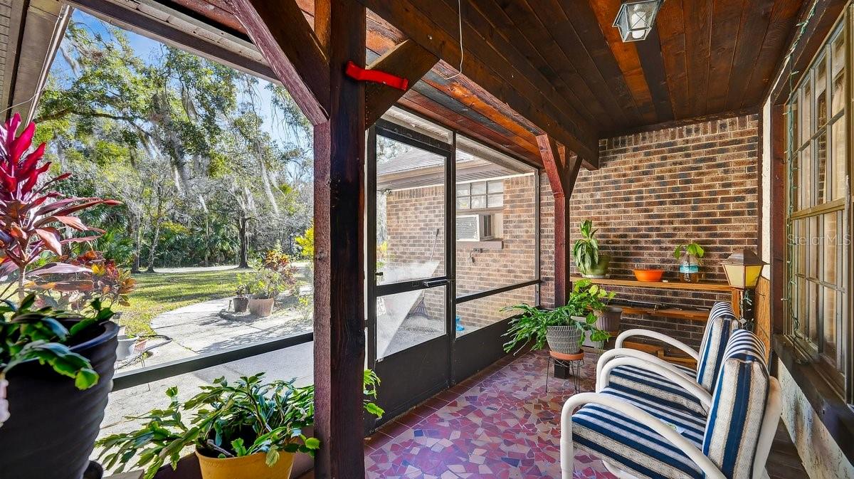 Image 36 of 44 For 279 Riverbend Road