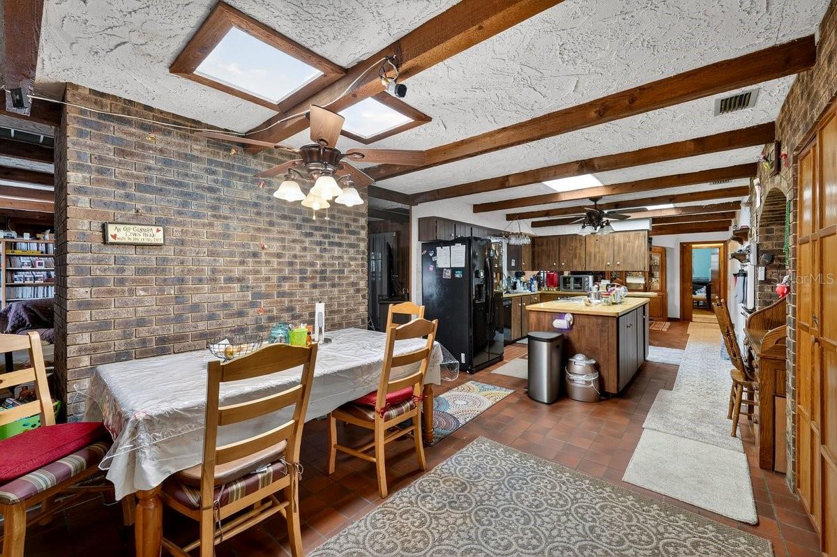 Image 9 of 44 For 279 Riverbend Road