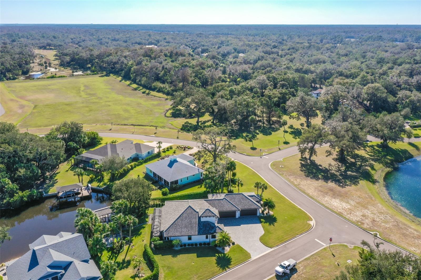 Listing photo id 13 for 100 Seaside Point