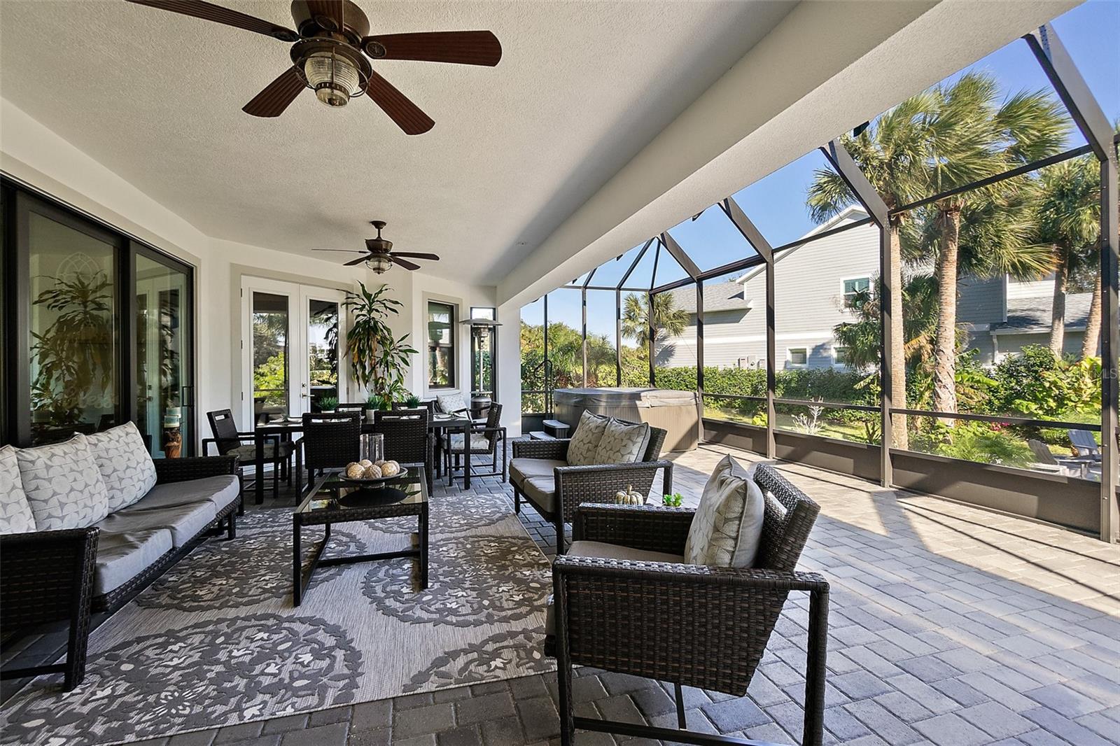 Listing photo id 39 for 100 Seaside Point