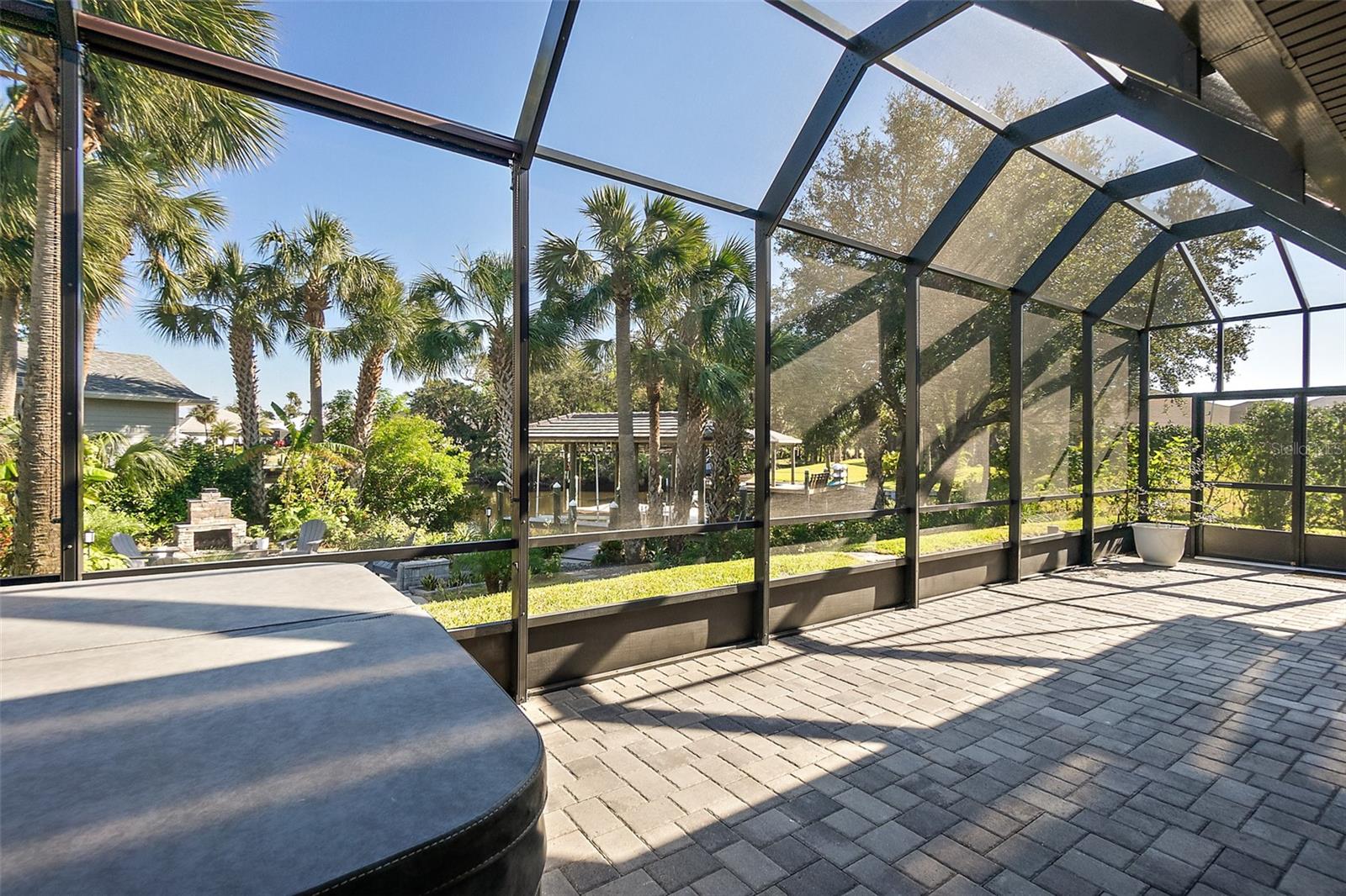 Listing photo id 43 for 100 Seaside Point