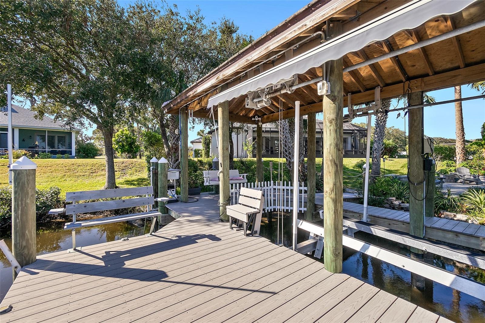 Listing photo id 57 for 100 Seaside Point