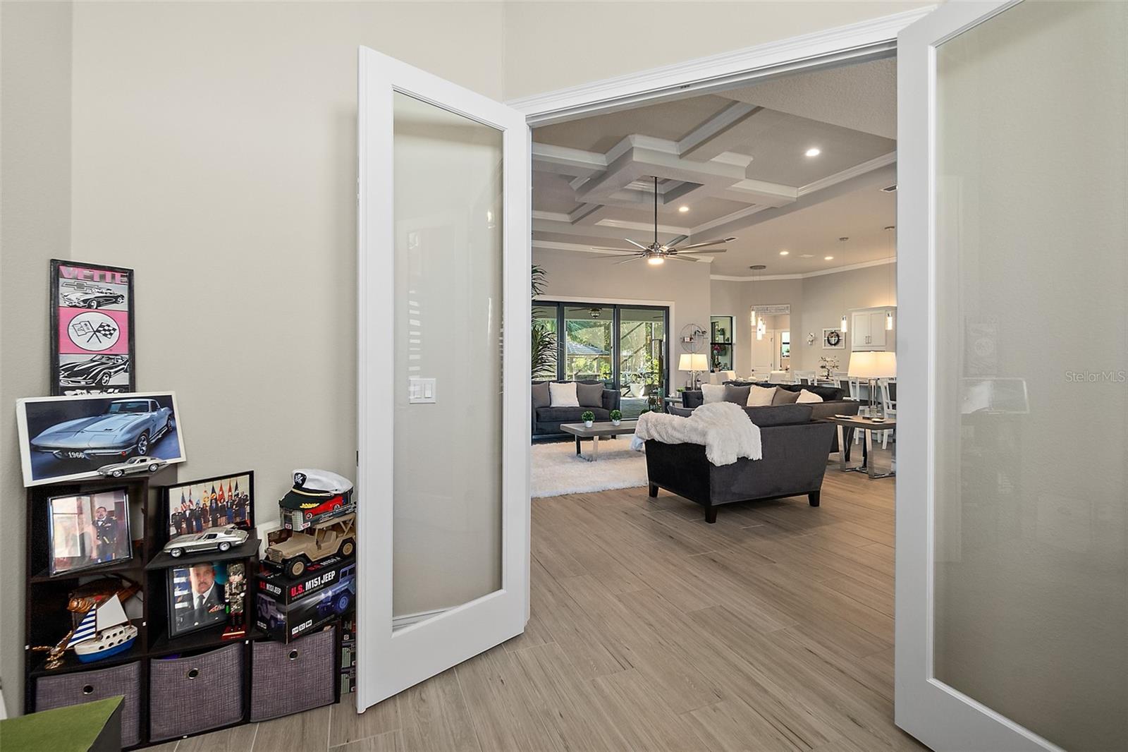 Listing photo id 81 for 100 Seaside Point