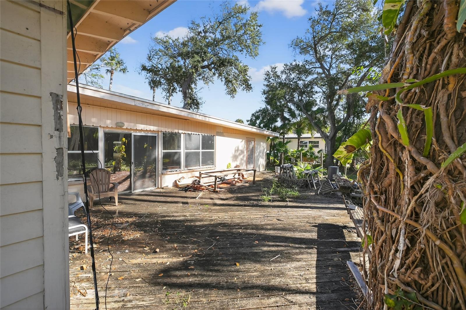 Image 15 of 64 For 1630 Riverside Drive