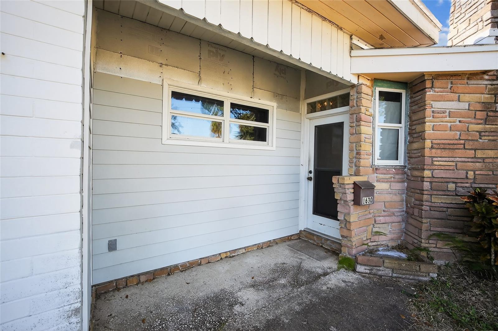 Image 18 of 64 For 1630 Riverside Drive