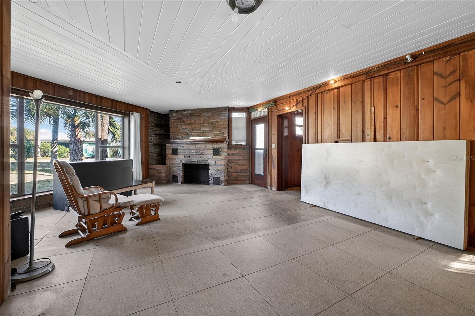 Image 20 of 64 For 1630 Riverside Drive