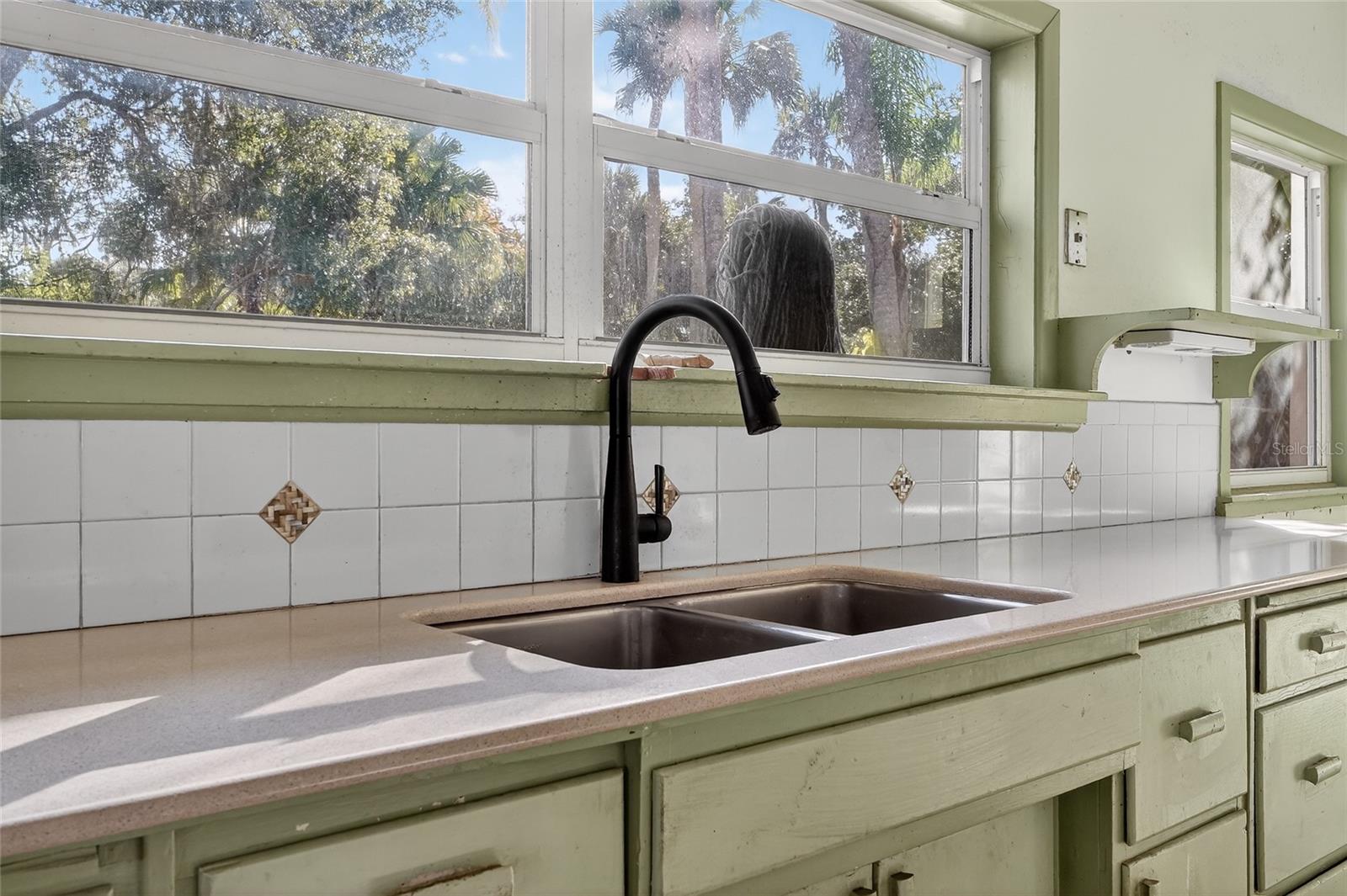 Image 30 of 64 For 1630 Riverside Drive