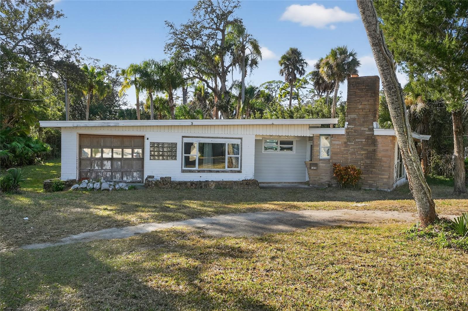 Image 4 of 64 For 1630 Riverside Drive