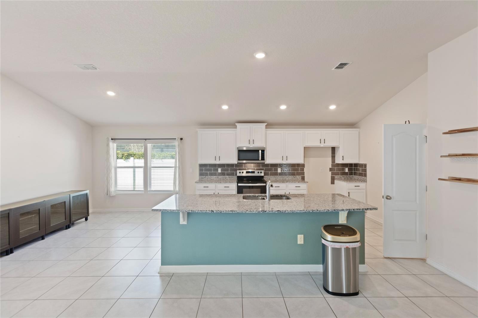 Image 16 of 72 For 46 Pitt Lane