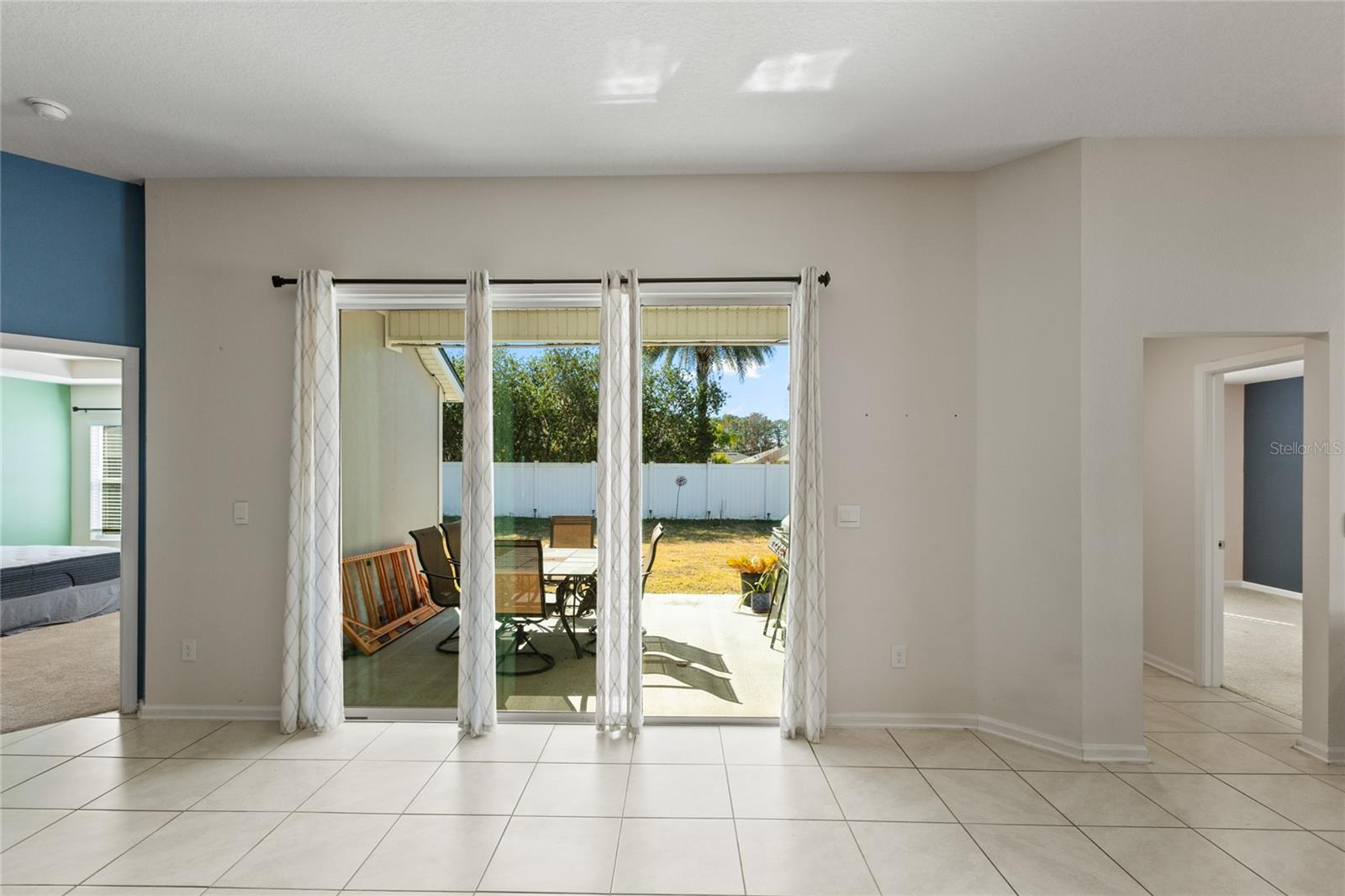 Image 22 of 72 For 46 Pitt Lane